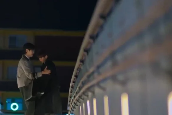 Кадр к 4 серии «Тайные отношения»