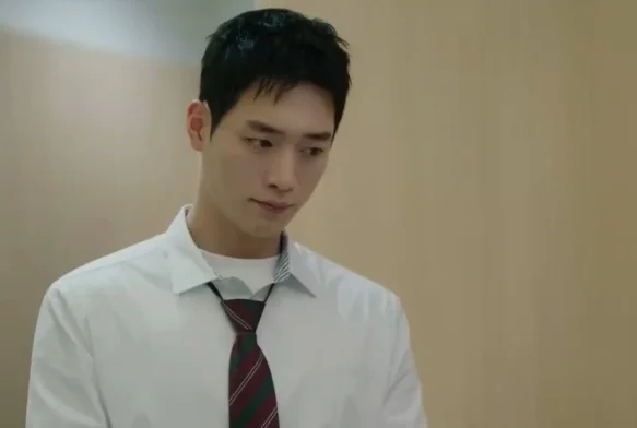 Кадр к 5 серии «Старшая школа под прикрытием»