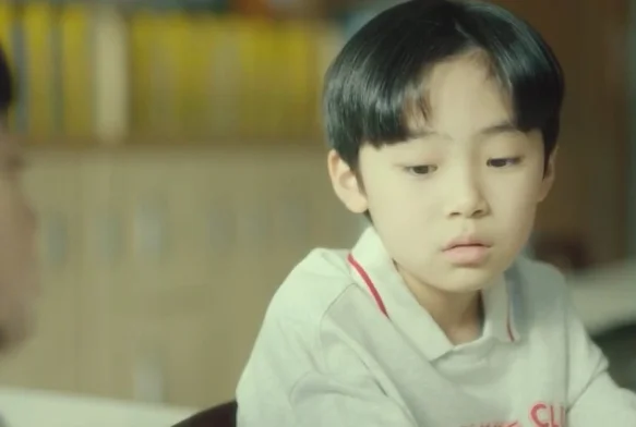 Кадр к 6 серии «Старшая школа под прикрытием»