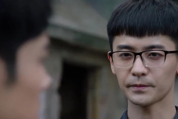 Кадр к 1 серии «Безмолвное чтение»