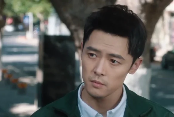 Кадр к 3 серии «Безмолвное чтение»