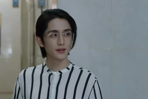 Кадр к 6 серии «Безмолвное чтение»