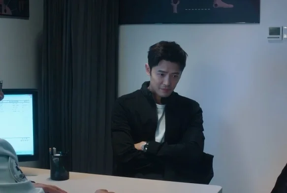 Кадр к 7 серии «Безмолвное чтение»