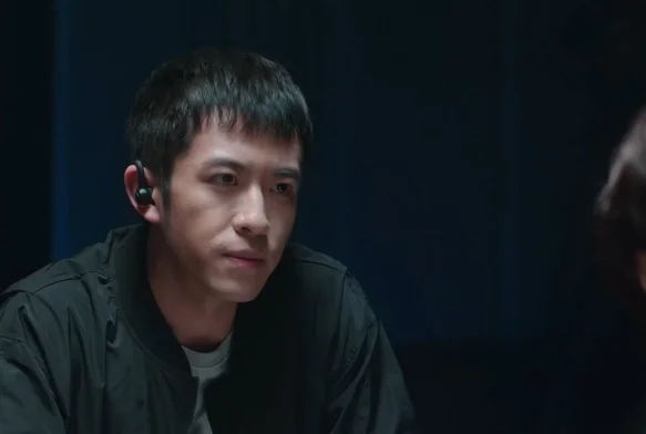 Кадр к 8 серии «Безмолвное чтение»