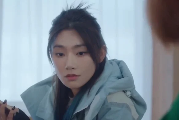 Кадр к 1 серии «Тсс, король спит»