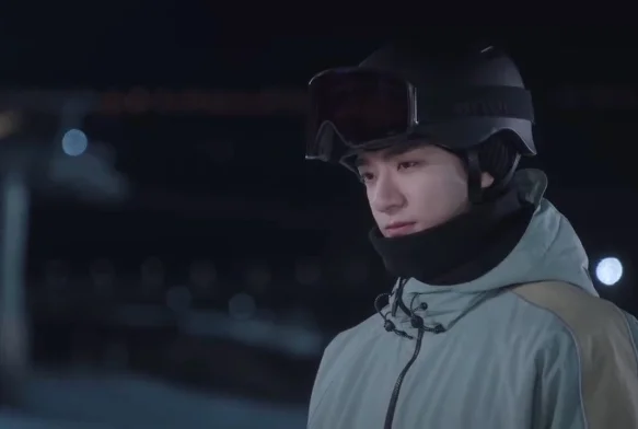 Кадр к 3 серии «Тсс, король спит»