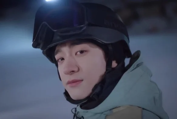 Кадр к 3 серии «Тсс, король спит»