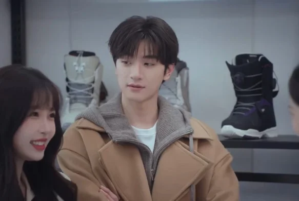 Кадр к 4 серии «Тсс, король спит»