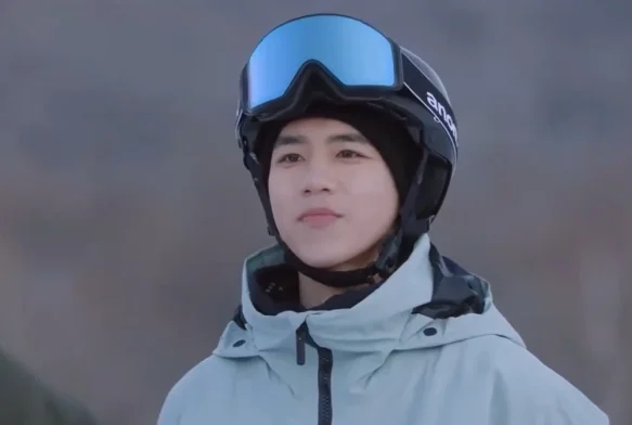 Кадр к 5 серии «Тсс, король спит»