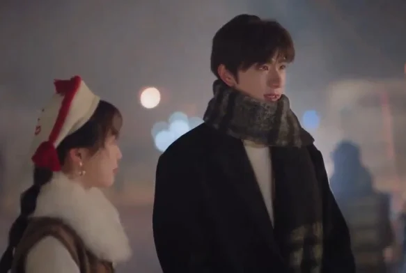 Кадр к 6 серии «Тсс, король спит»