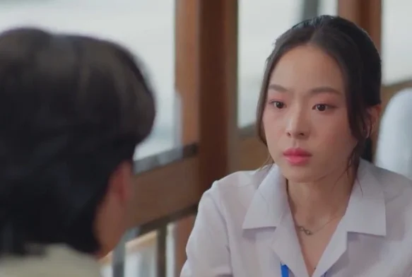 Кадр к 6 серии «Обратно со мной»