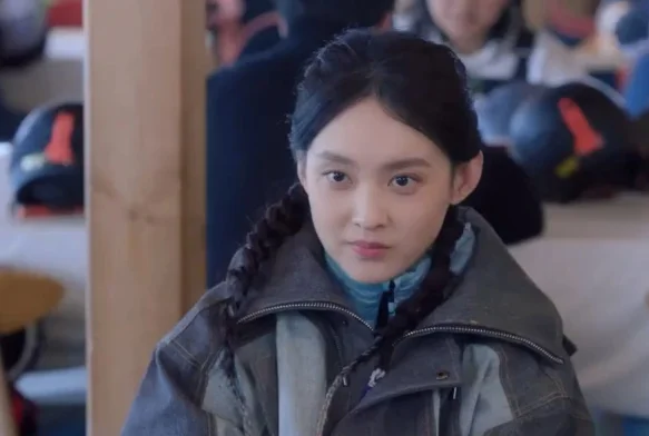 Кадр к 9 серии «Тсс, король спит»