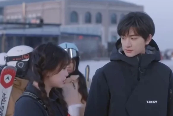 Кадр к 11 серии «Тсс, король спит»