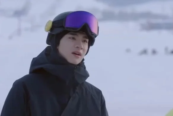 Кадр к 11 серии «Тсс, король спит»