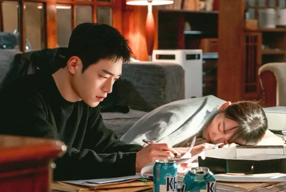 Кадр к 8 серии «Старшая школа под прикрытием»