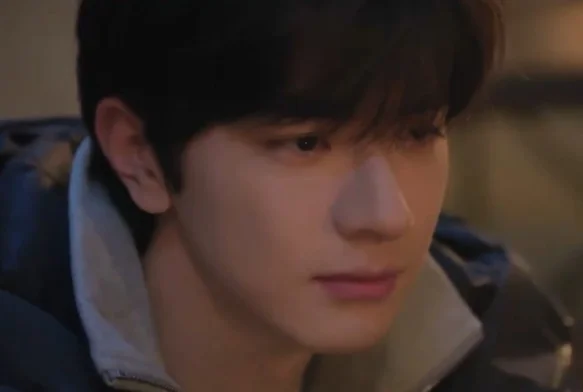 Кадр к 13 серии «Тсс, король спит»