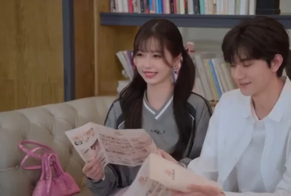 Кадр к 15 серии «Тсс, король спит»