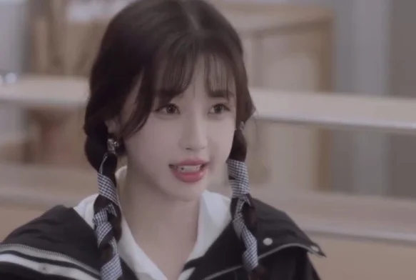 Кадр к 15 серии «Тсс, король спит»