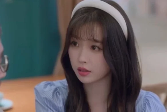 Кадр к 16 серии «Тсс, король спит»