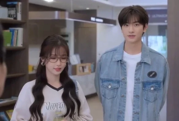 Кадр к 16 серии «Тсс, король спит»