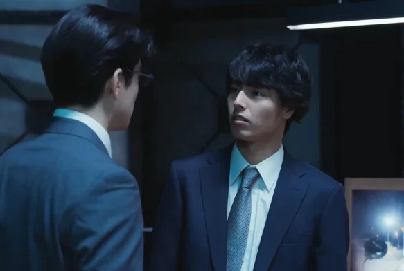 Кадр к 4 серии «Совершенно секретно»