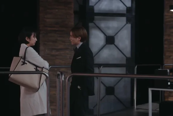 Кадр к 4 серии «Совершенно секретно»