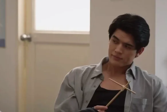 Кадр к 2 серии «Моя золотая кровь»