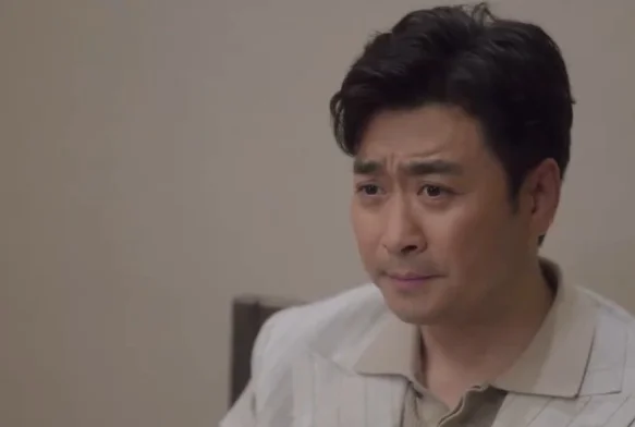 Кадр к 17 серии «Тсс, король спит»