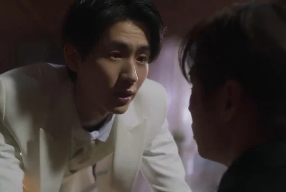 Кадр к 8 серии «Тайные отношения»