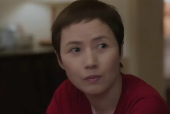 Кадр к 20 серии «Тсс, король спит»