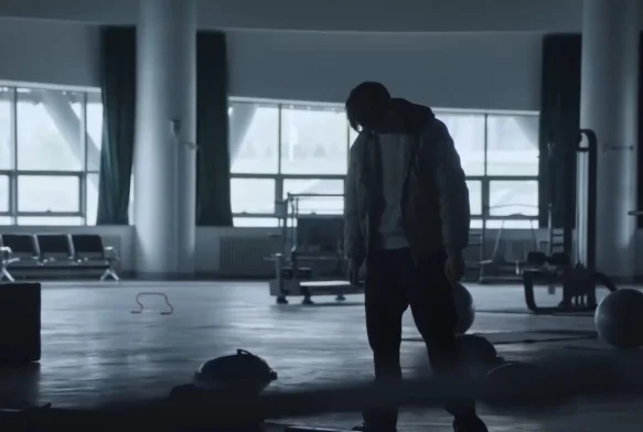 Кадр к 20 серии «Тсс, король спит»