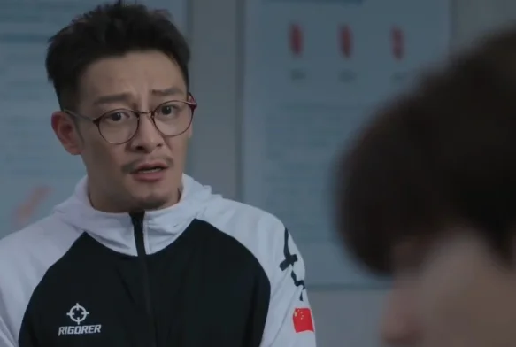 Кадр к 20 серии «Тсс, король спит»