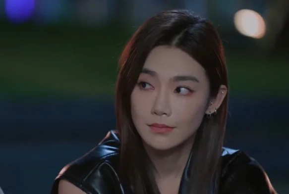 Кадр к 21 серии «Тсс, король спит»