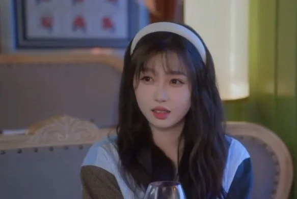 Кадр к 23 серии «Тсс, король спит»