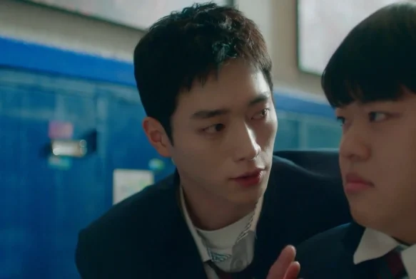 Кадр к 9 серии «Старшая школа под прикрытием»