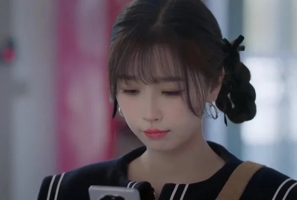 Кадр к 21 серии «Тсс, король спит»