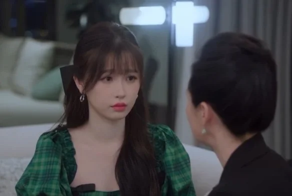 Кадр к 22 серии «Тсс, король спит»