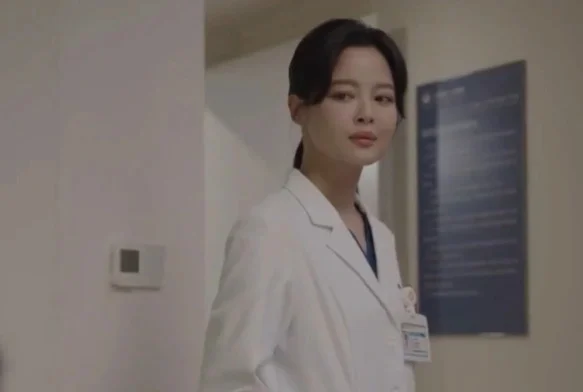 Кадр к 2 серии «Общество доброй воли»