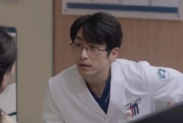 Кадр к 2 серии «Общество доброй воли»