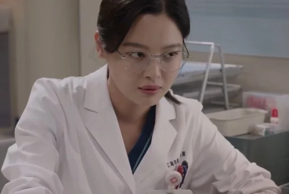 Кадр к 5 серии «Общество доброй воли»