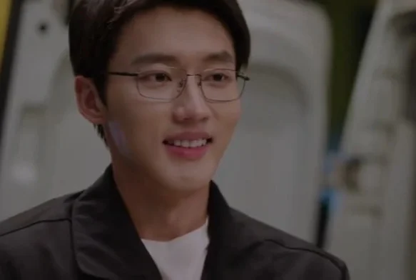 Кадр к 12 серии «Общество доброй воли»