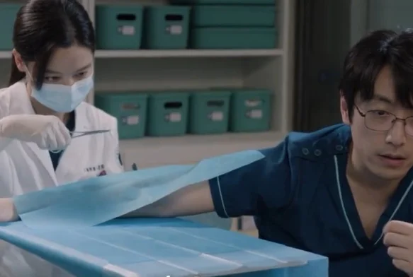 Кадр к 31 серии «Общество доброй воли»