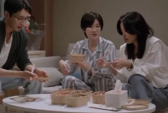 Кадр к 37 серии «Общество доброй воли»