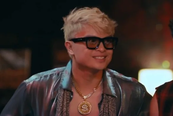 Кадр к 13 серии «Жемчужина класса Е»