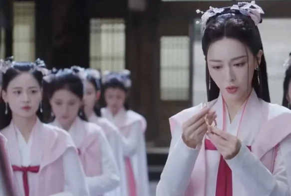 Кадр к 1 серии «Вечность в моменте»