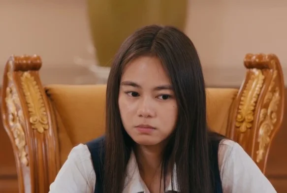 Кадр к 13 серии «Жемчужина класса Е»