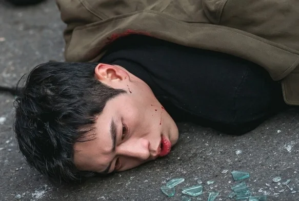 Кадр к 11 серии «Старшая школа под прикрытием»