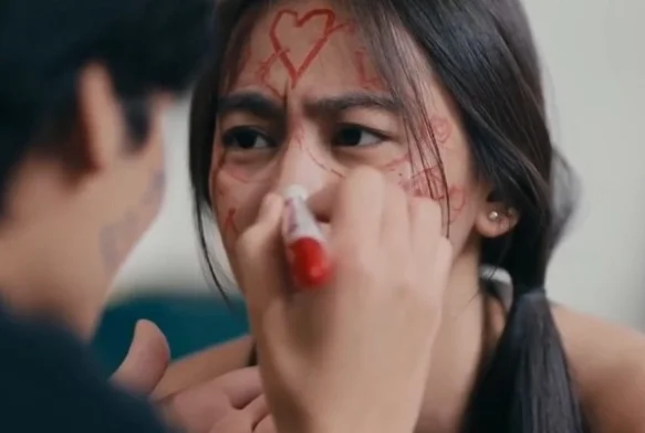 Кадр к 14 серии «Жемчужина класса Е»