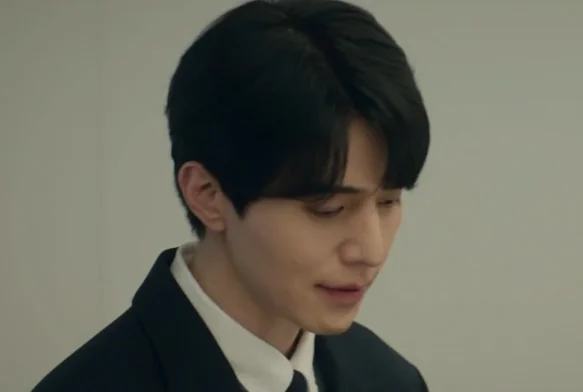 Кадр к 1 серии «Страховка на случай развода»