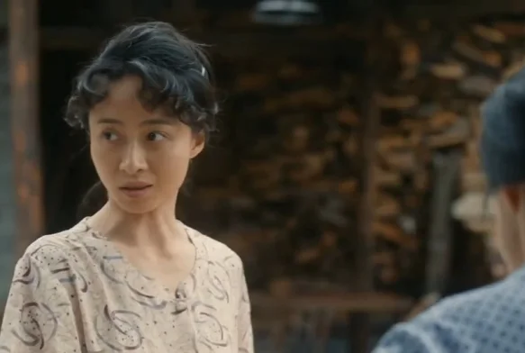 Кадр к 2 серии «Обжигающая весна»